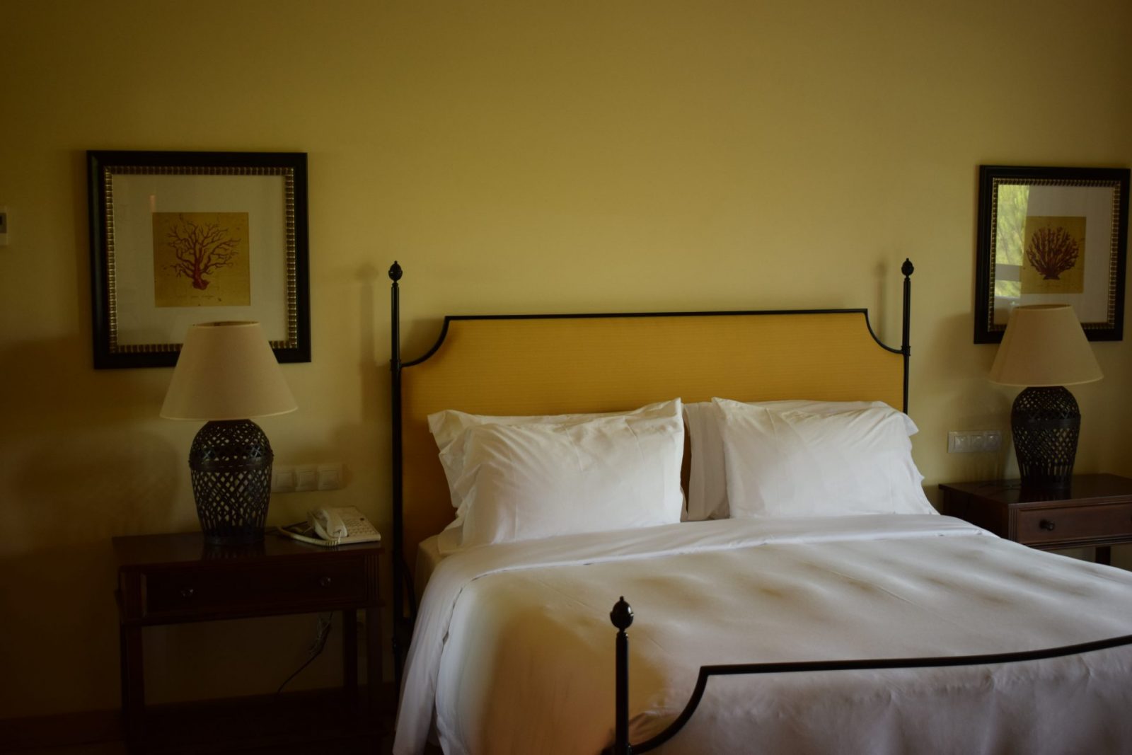 2-bedroom apartment with pool in Spain – Photo 23