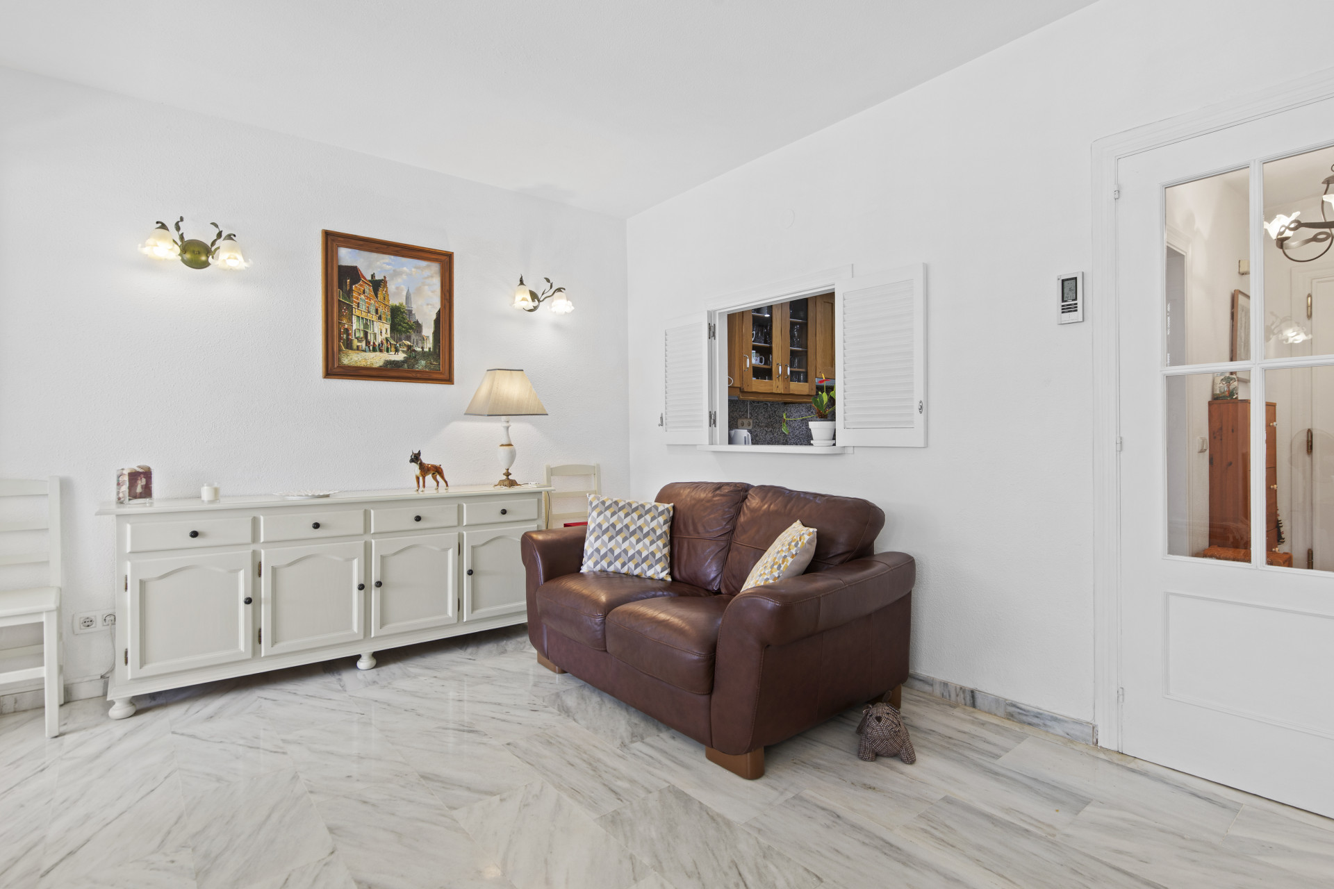 3 Bedroom Townhouse in Estepona - Photo 5