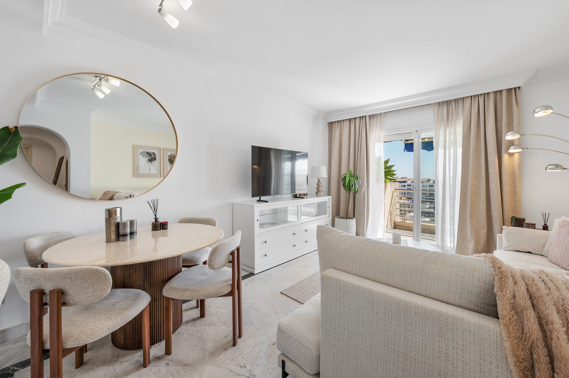 2 Bedroom Apartment in Marbella