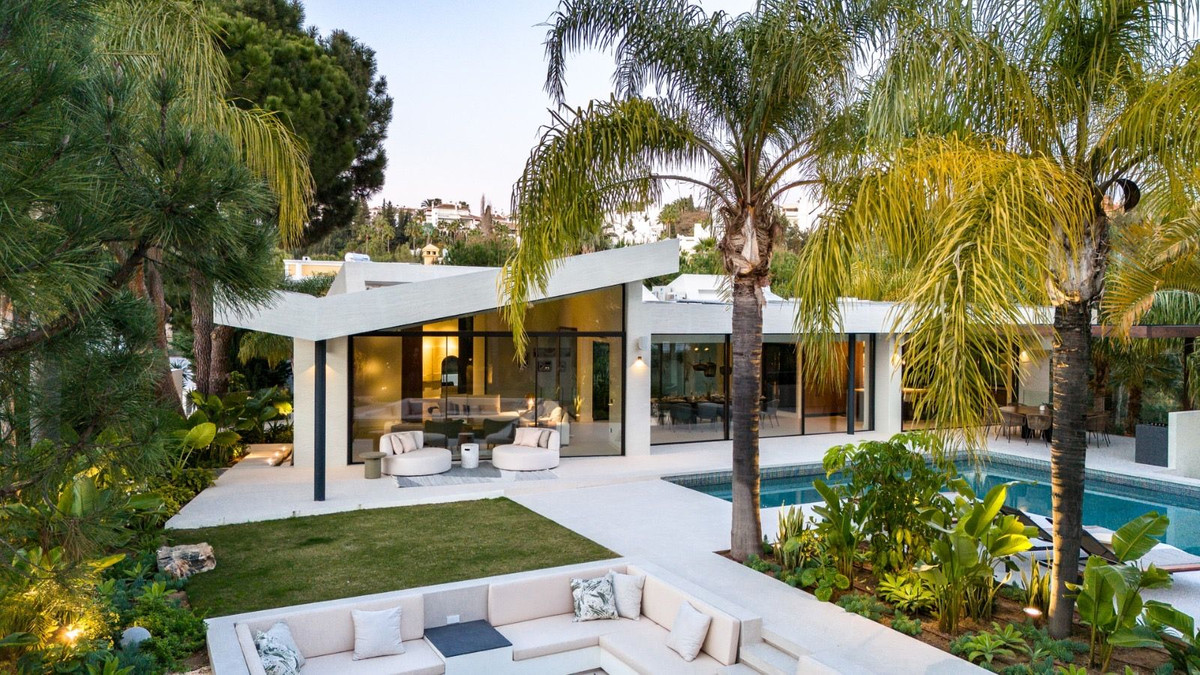5 Bedroom Villa in Marbella - Photo 16