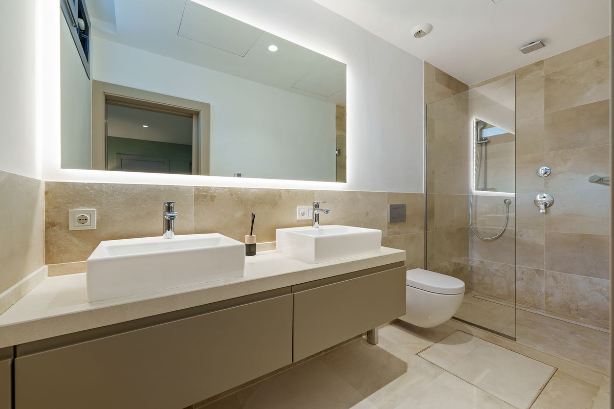 5 Bedroom Villa in Marbella - Foto 40