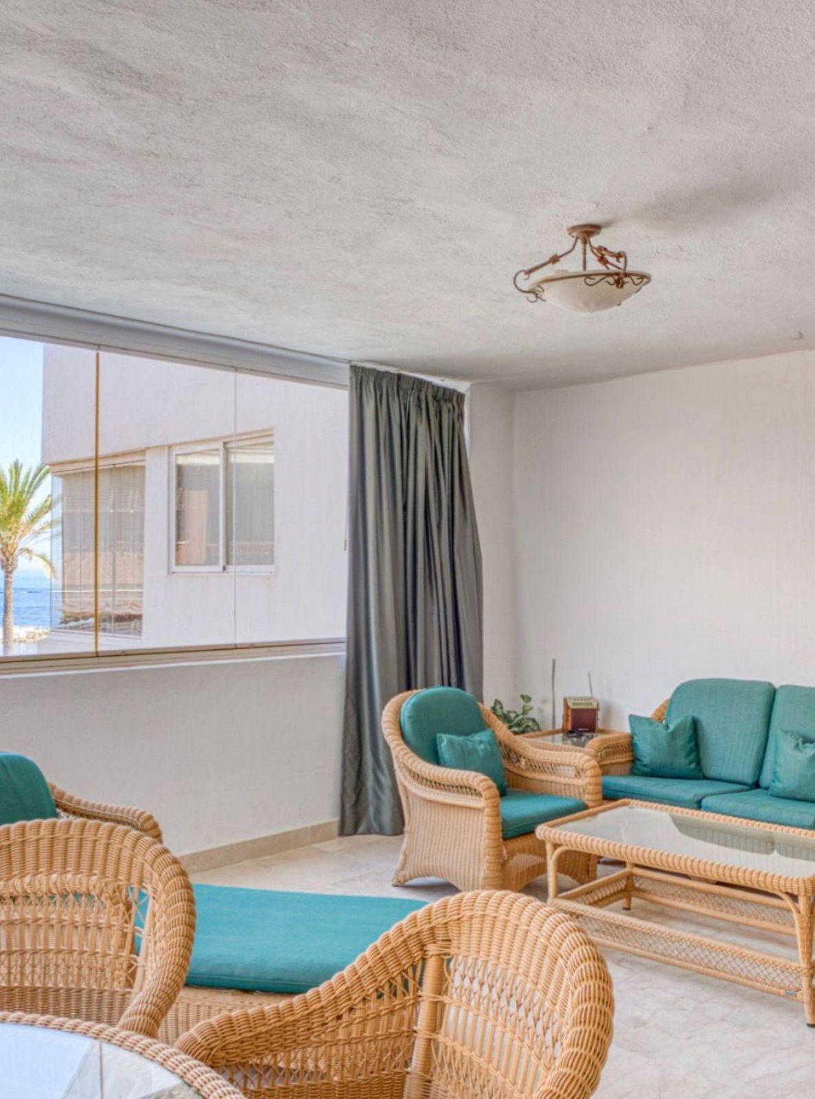 2 Bedroom Apartment in Marbella - Photo 4