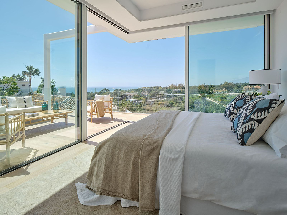3 Bedroom Villa in Marbella - Photo 4