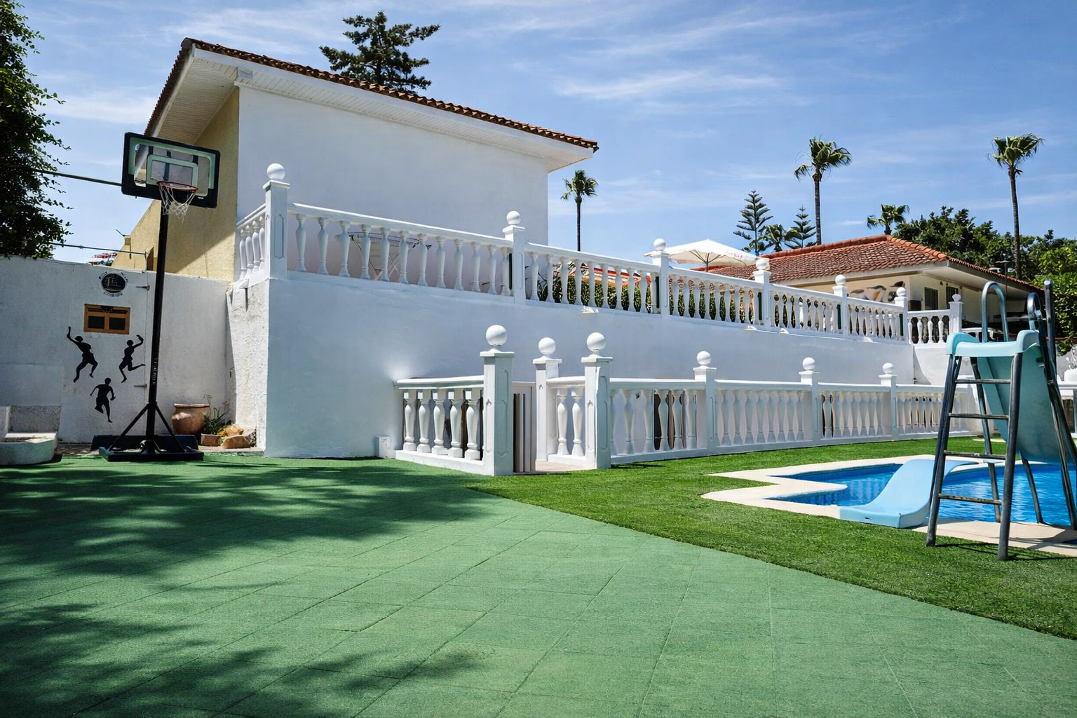 5 Bedroom Villa in Sotogrande - Photo 3