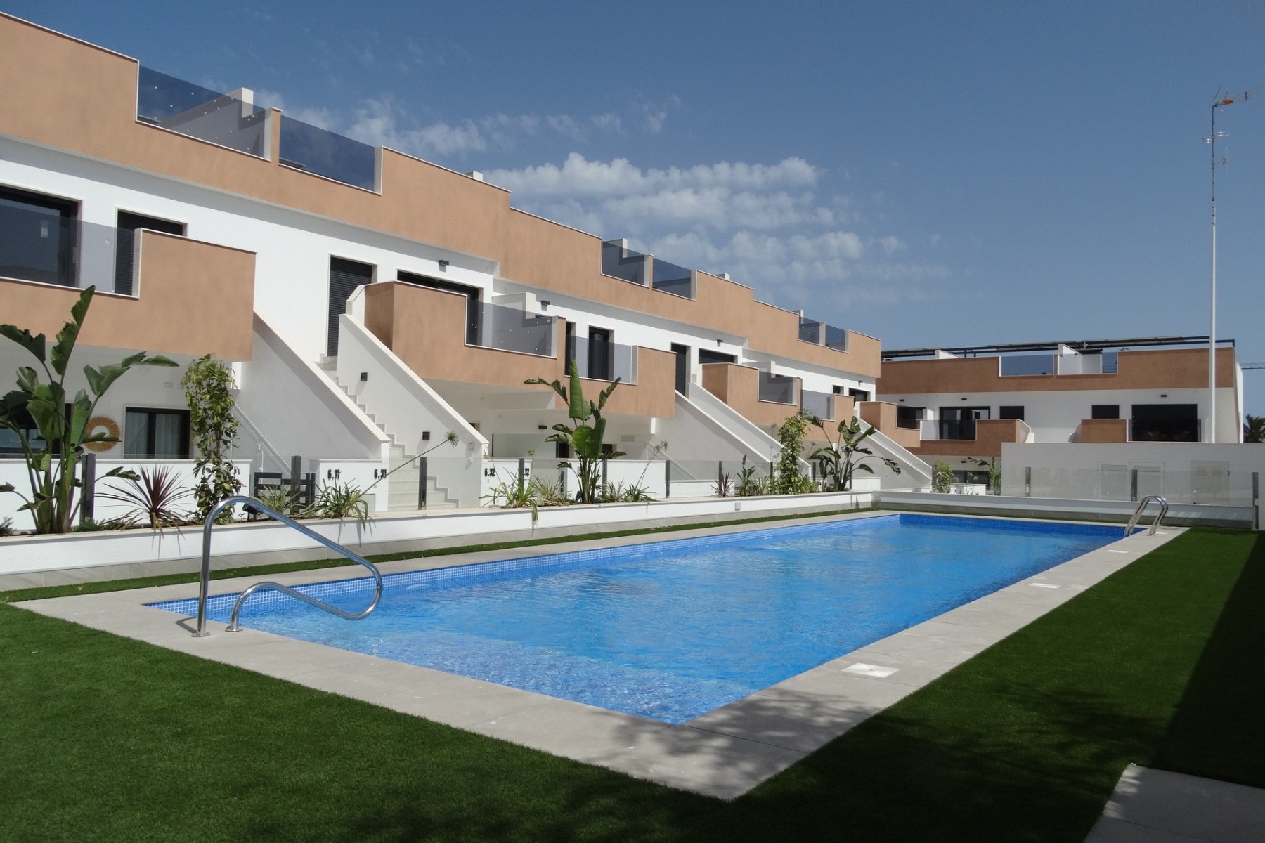 Apartamento com 3 quartos com piscina em Alicante, Espanha – Foto 1