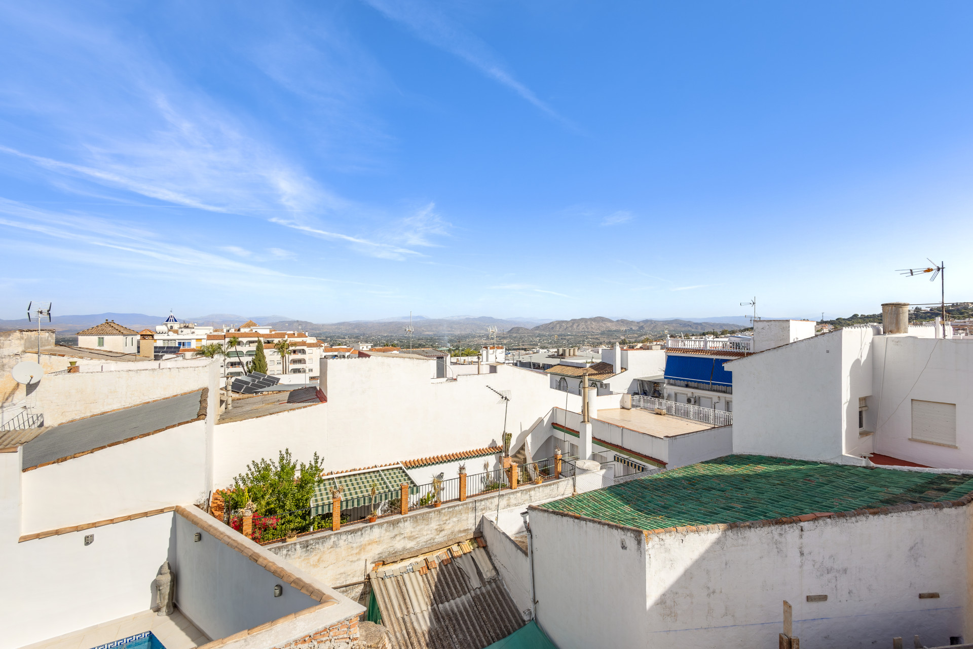 3-bedroom villa in Malaga, Spain – Photo 15