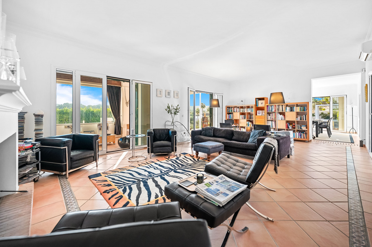 6 Bedroom Villa in Sotogrande - Photo 10