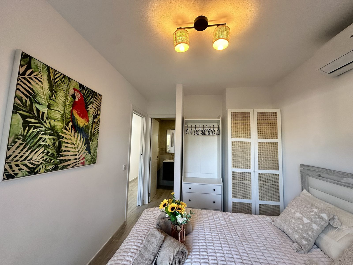 2 Bedroom Apartment in Mijas - Photo 18