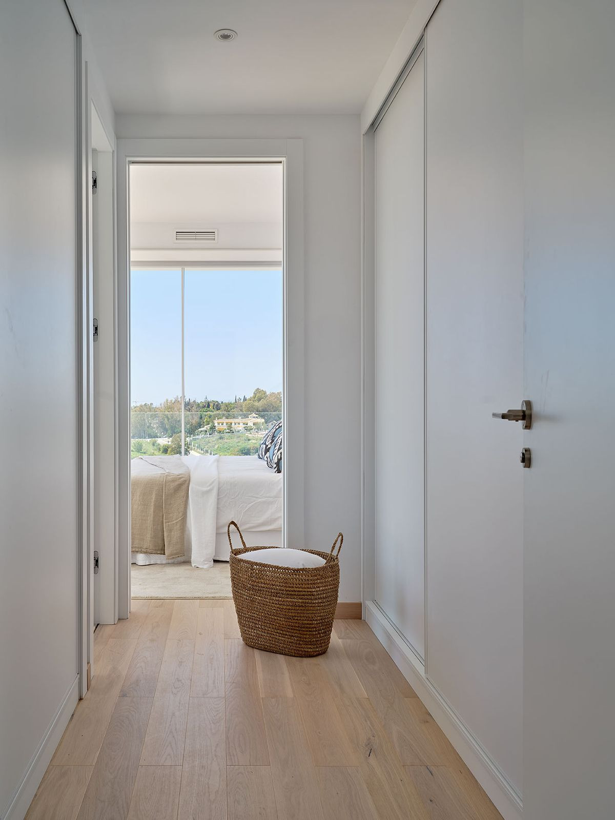 3 Bedroom Villa in Marbella - Photo 7