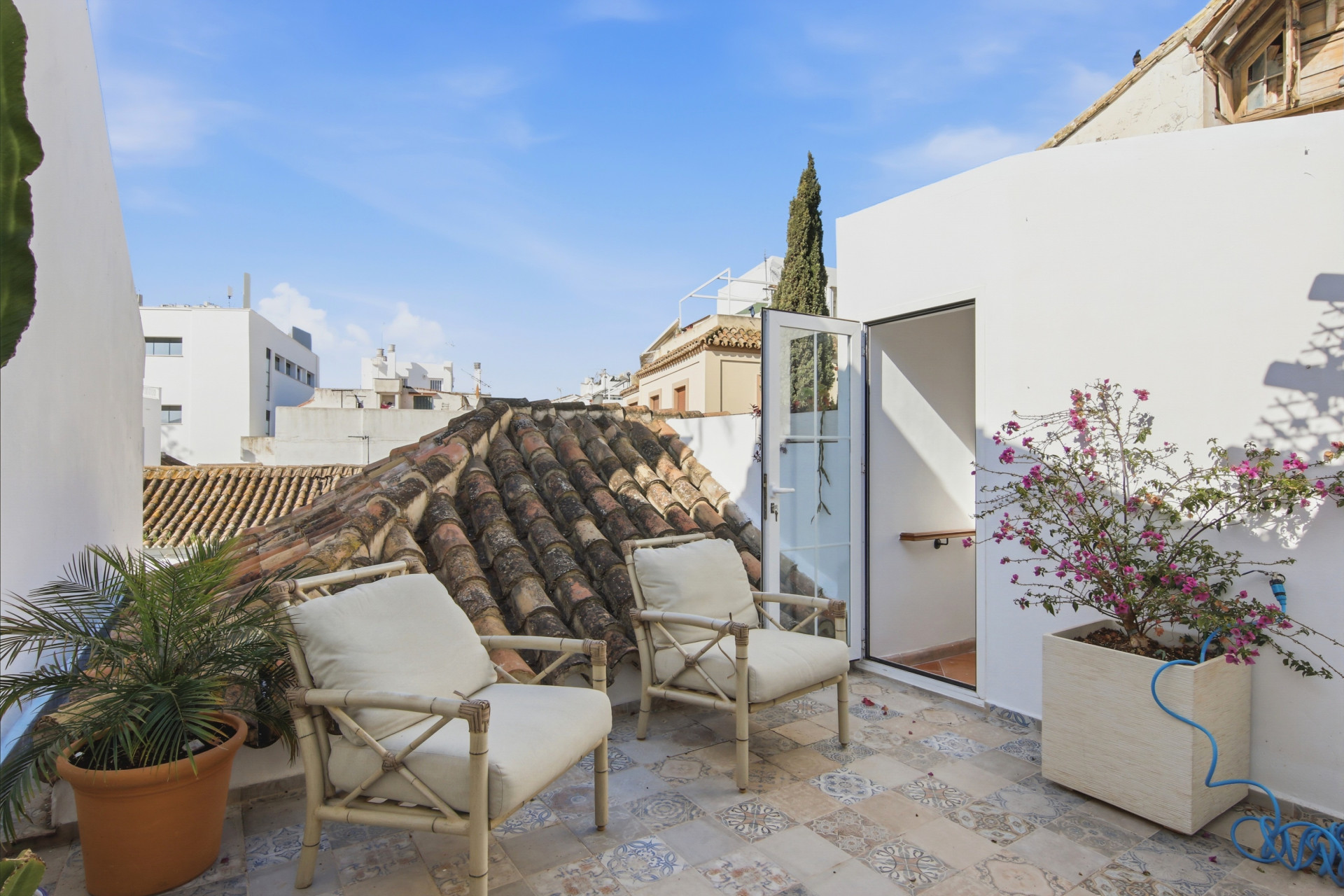 4 Bedroom Townhouse in Estepona - Photo 17