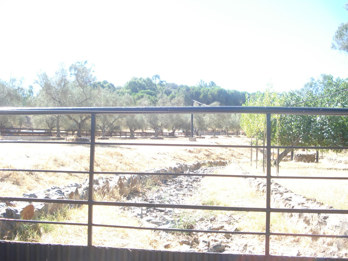 Espaço comercial com piscina em Huelva, Espanha – Foto 18