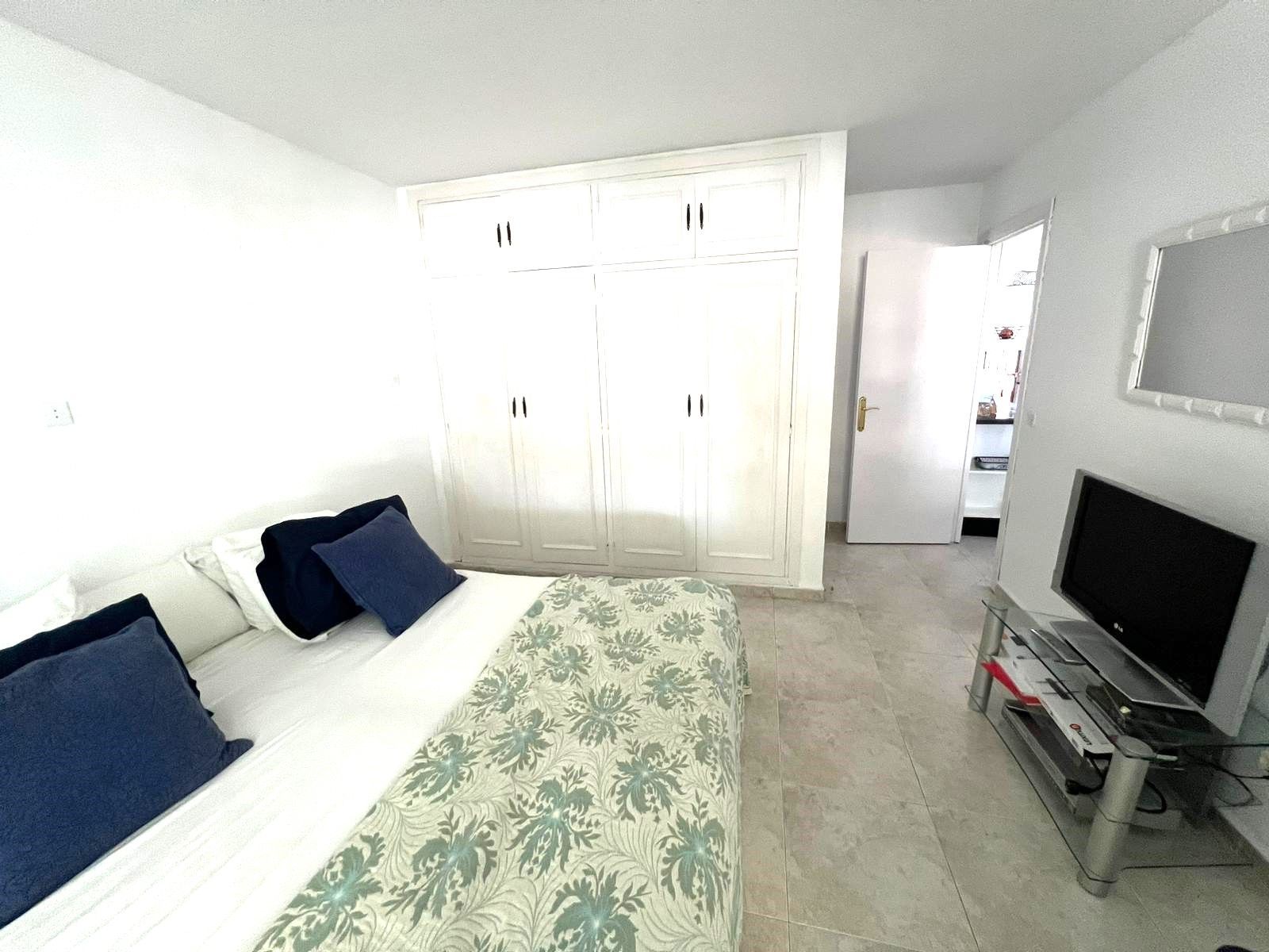 2 Bedroom Apartment in Mijas - Photo 7