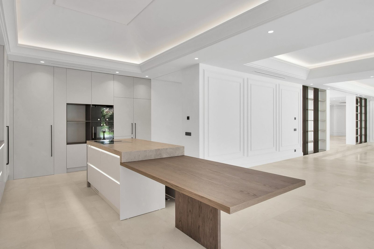 6 Bedroom Villa in Marbella - Фото 15