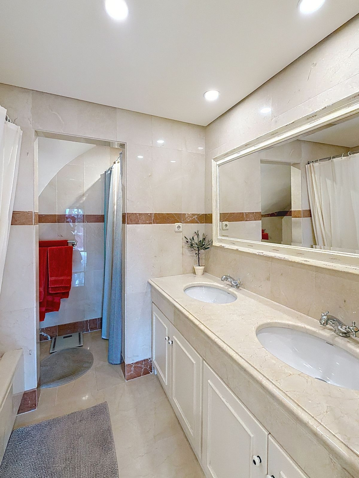 3 Bedroom Penthouse in Estepona - Фото 37