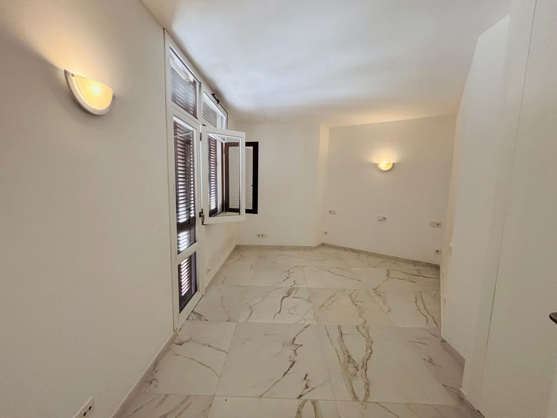 Piso de 5 dormitorios en Baleares – Foto 15