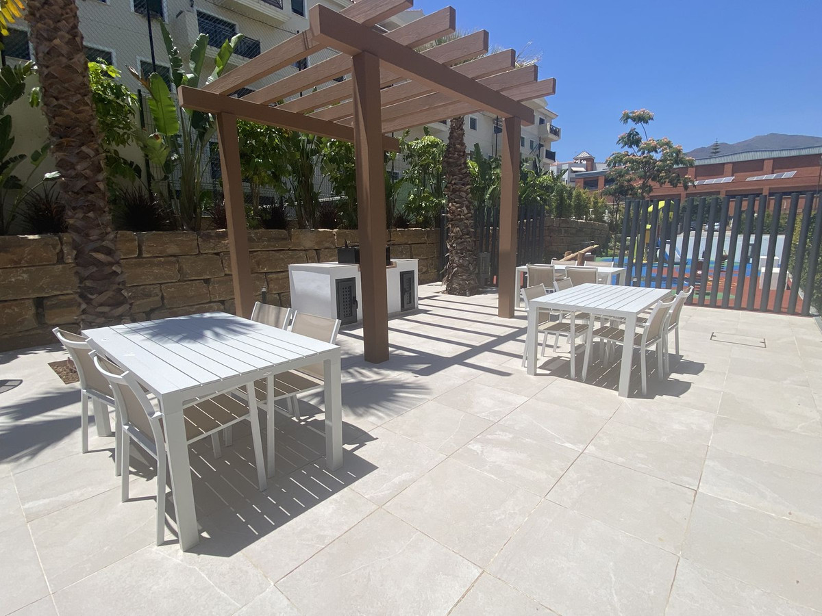 3 Bedroom Apartment in Estepona - Photo 33