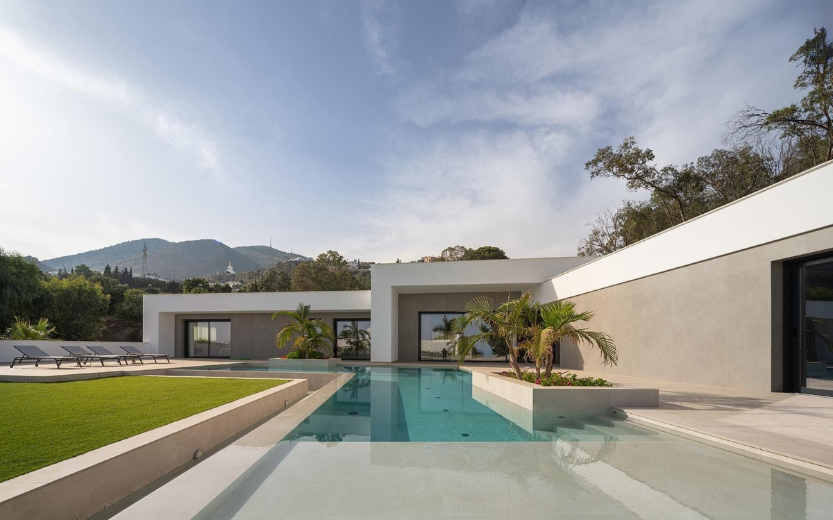 5 Bedroom Villa in Benalmádena - Foto 3