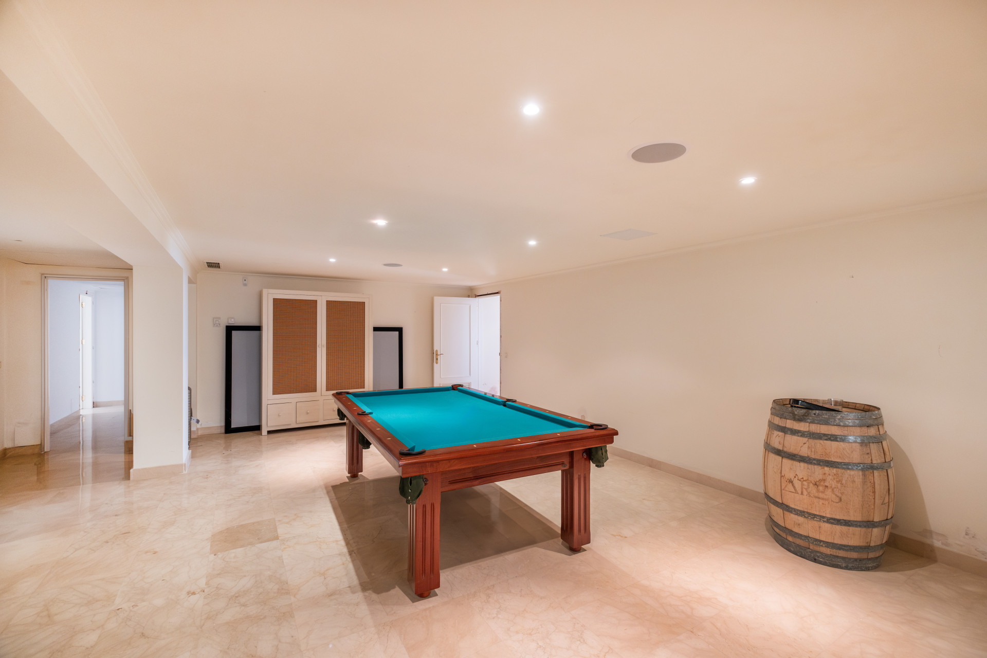 7 Bedroom Villa in Marbella - Photo 19