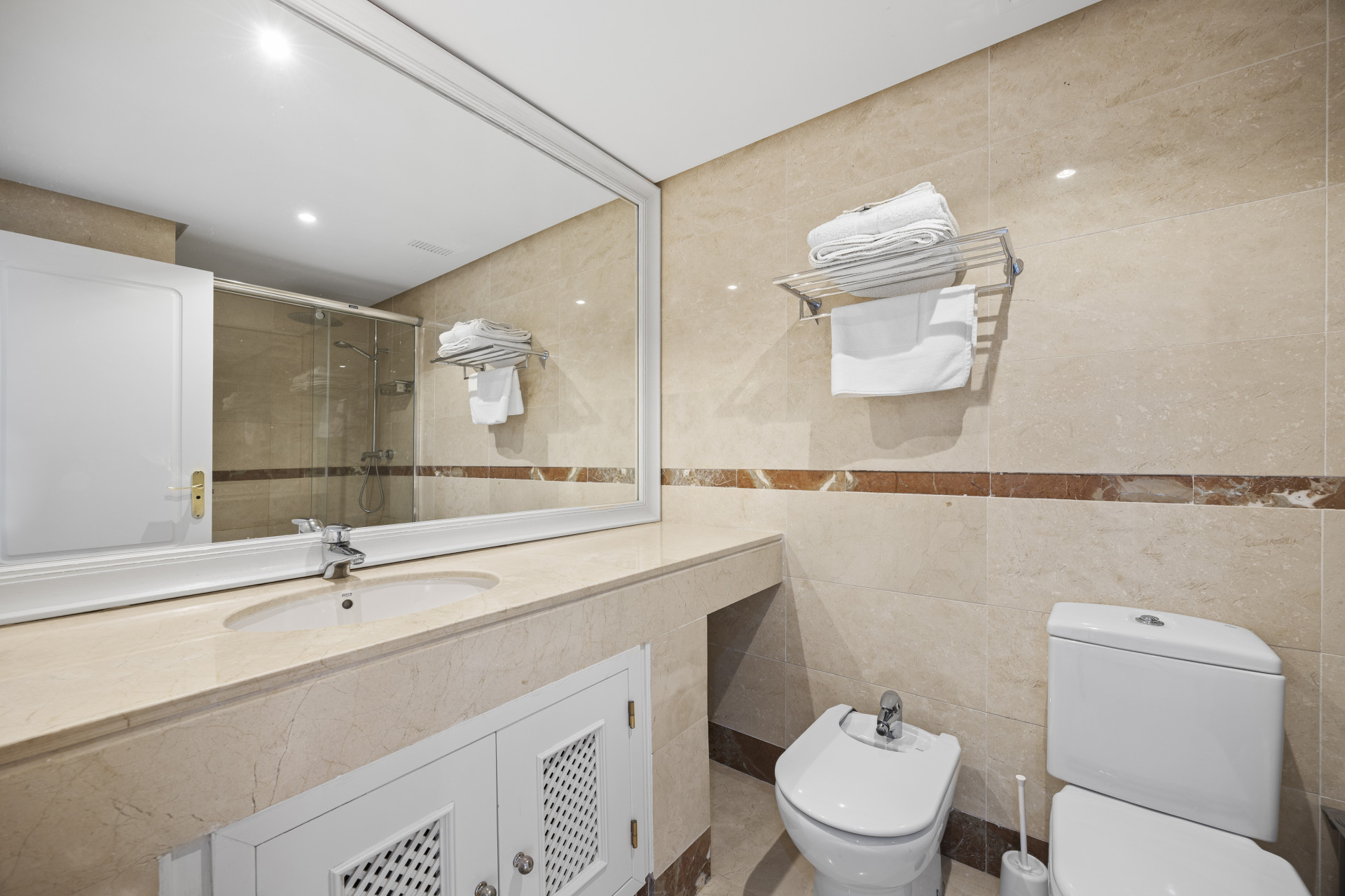 3 Bedroom Penthouse in San Pedro de Alcántara - Photo 22