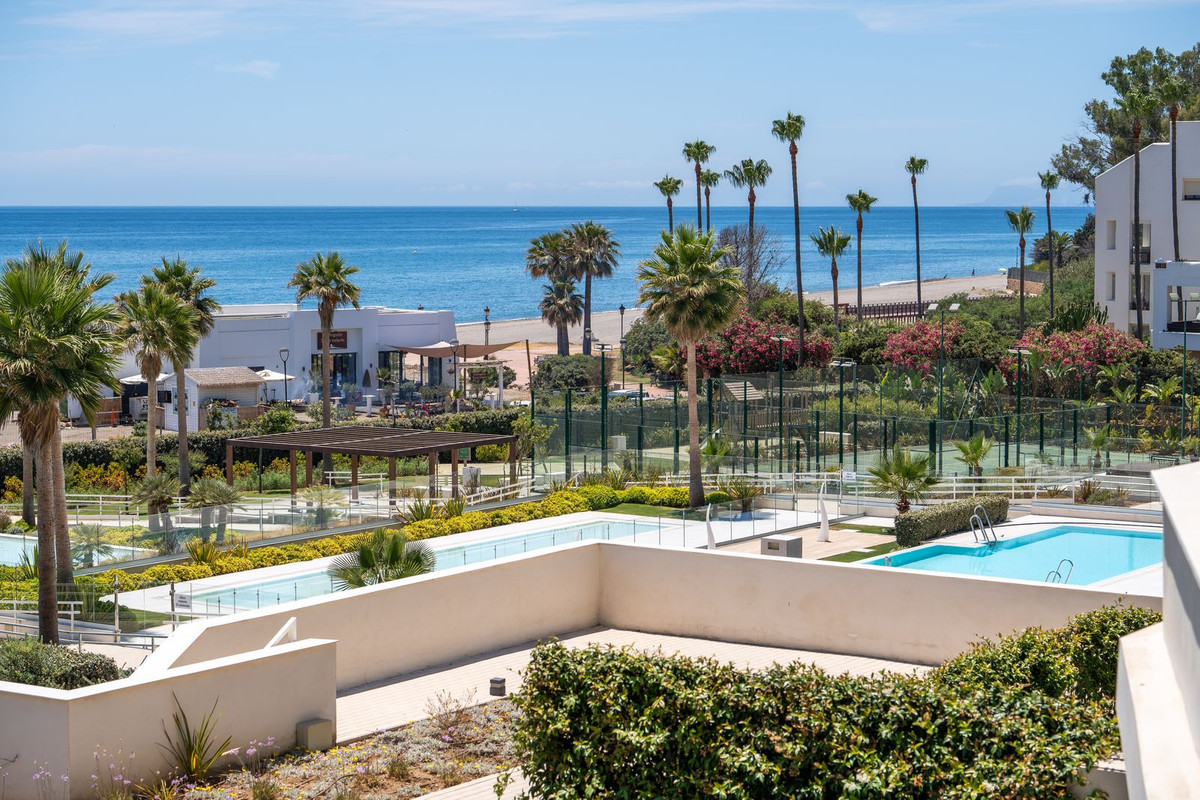 3 Bedroom Apartment in Estepona - Photo 44