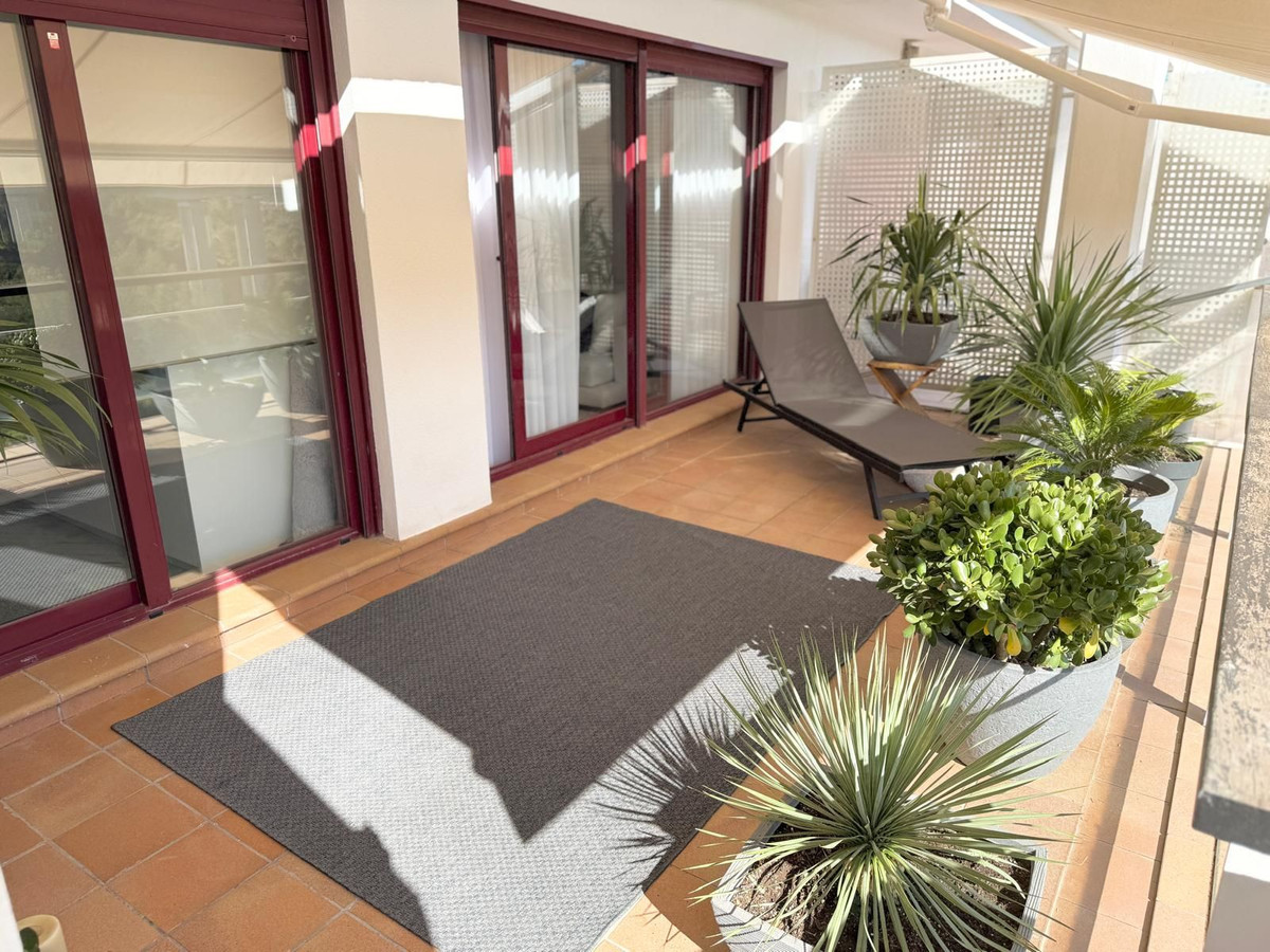 1 Bedroom Apartment in Estepona - Photo 15