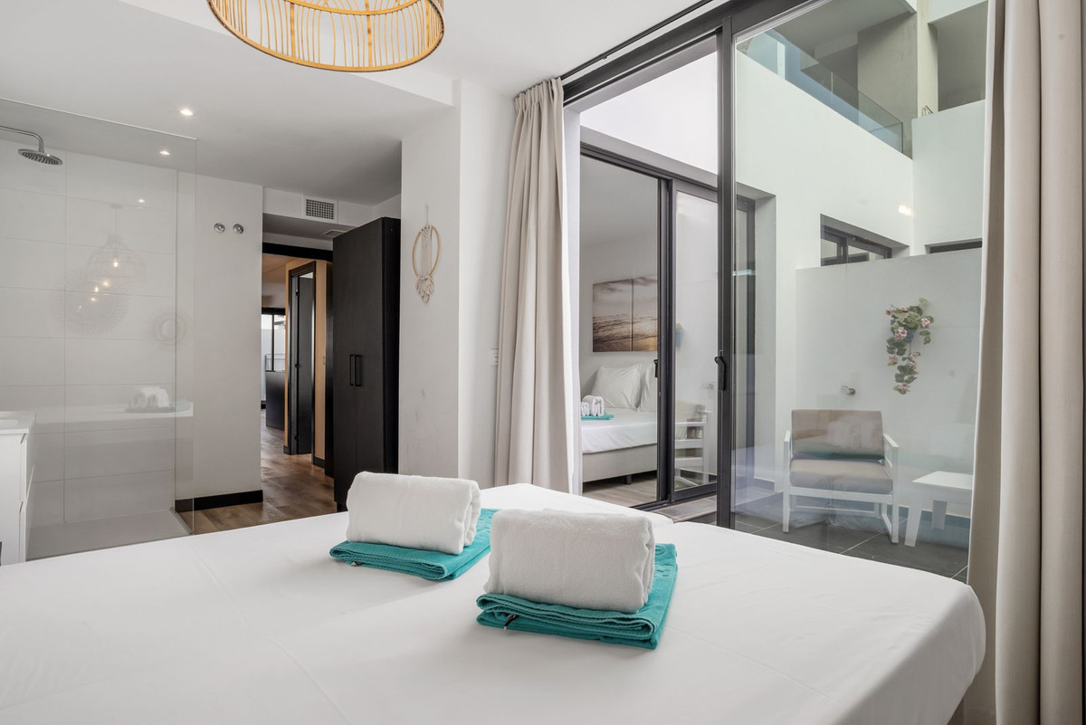 2 Bedroom Apartment in Mijas - Photo 15