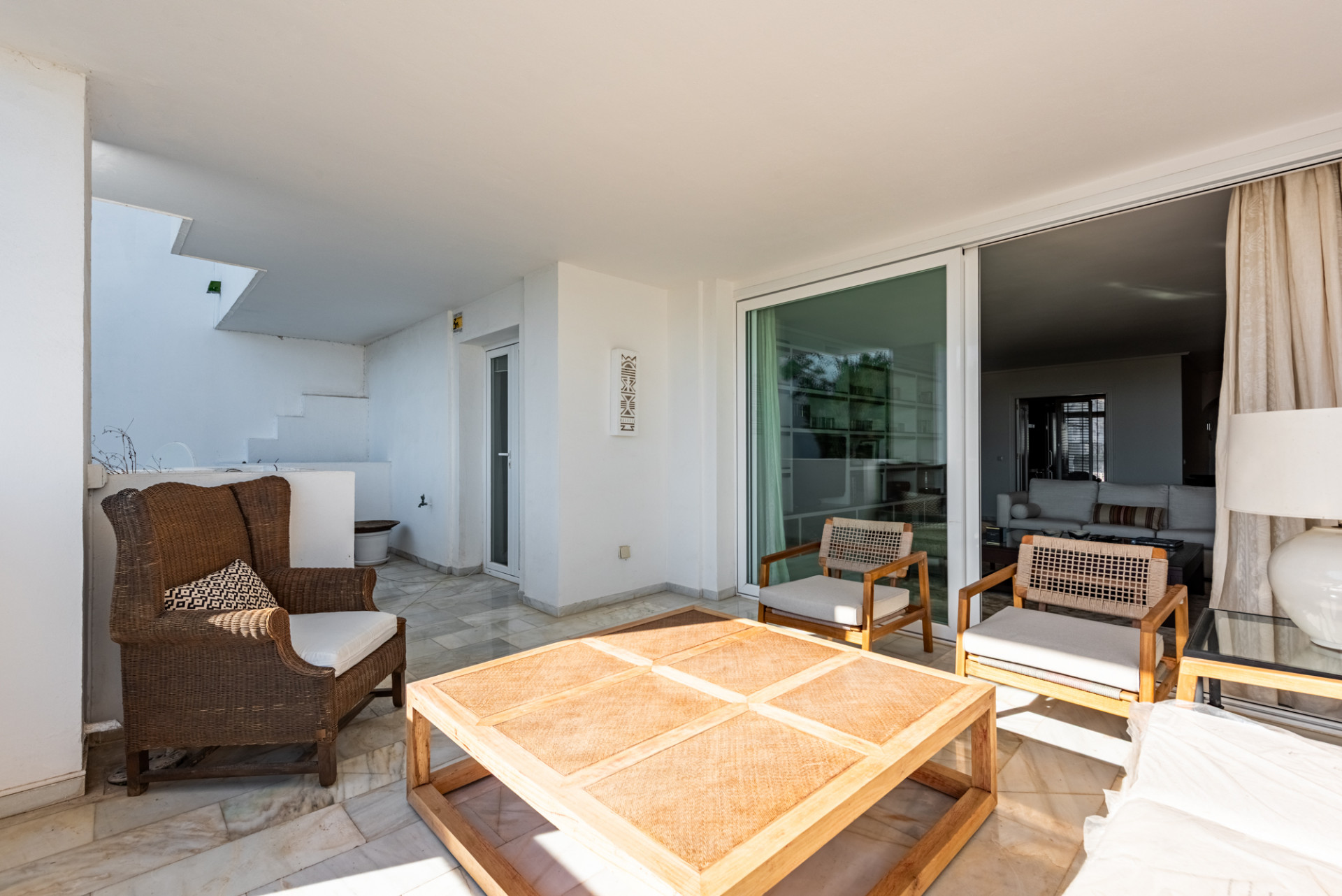 2 Bedroom Apartment in Estepona - Photo 15