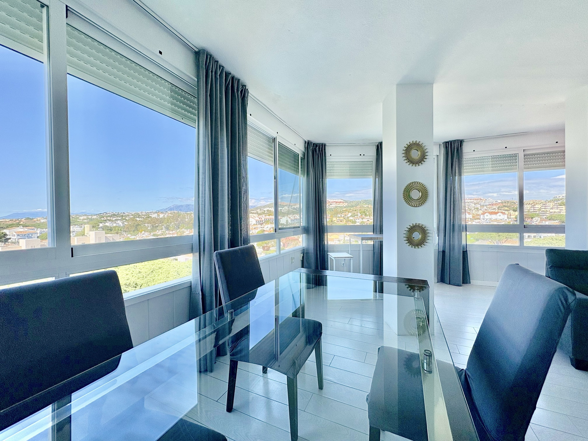 2 Bedroom Apartment in Mijas - Photo 18