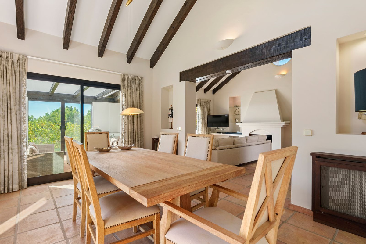 9 Bedroom Villa in Benahavís - Foto 19