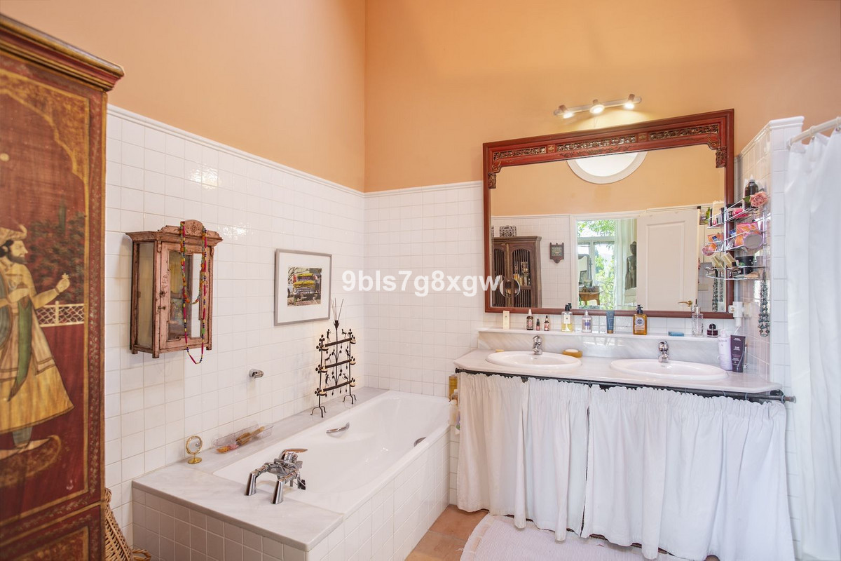 9 Bedroom Country house in Gaucín - Photo 21