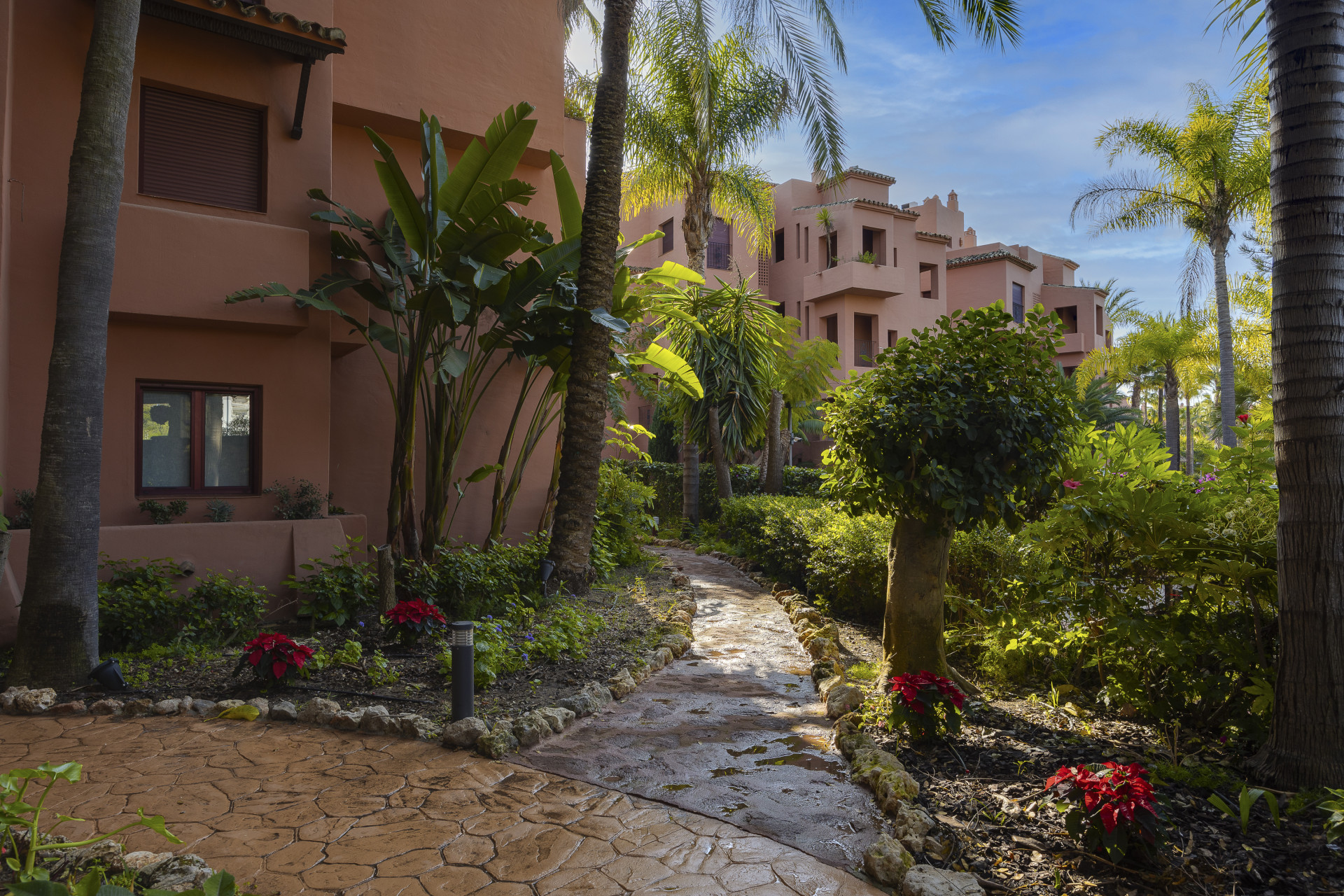 3 Bedroom Apartment in Marbella - Photo 30