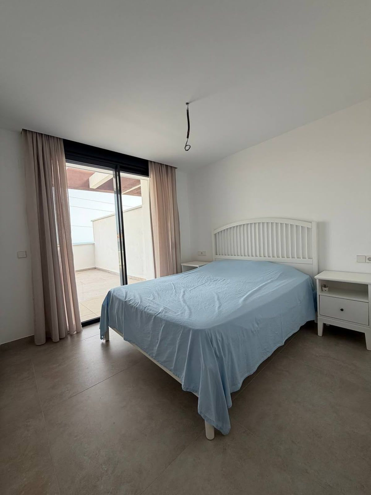 4 Bedroom Apartment in Estepona - Photo 21