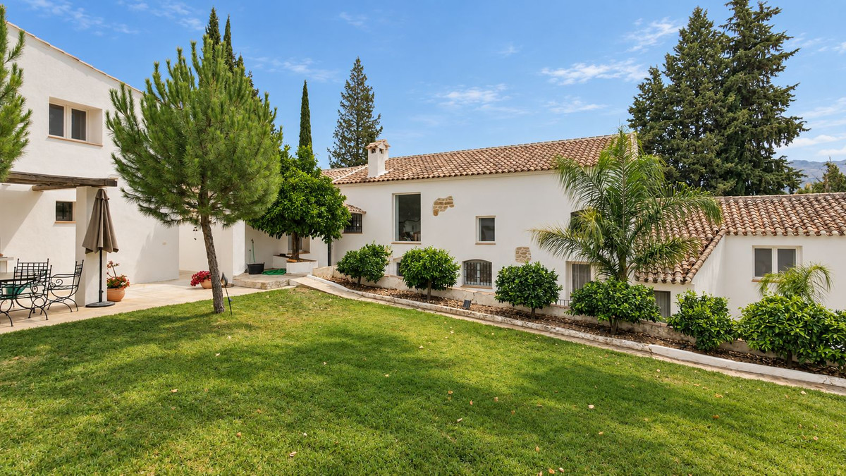 5 Bedroom Country house in Villanueva del Rosario - Photo 25