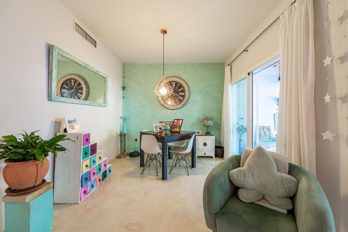 5 Bedroom Townhouse in San Pedro de Alcántara - Photo 3