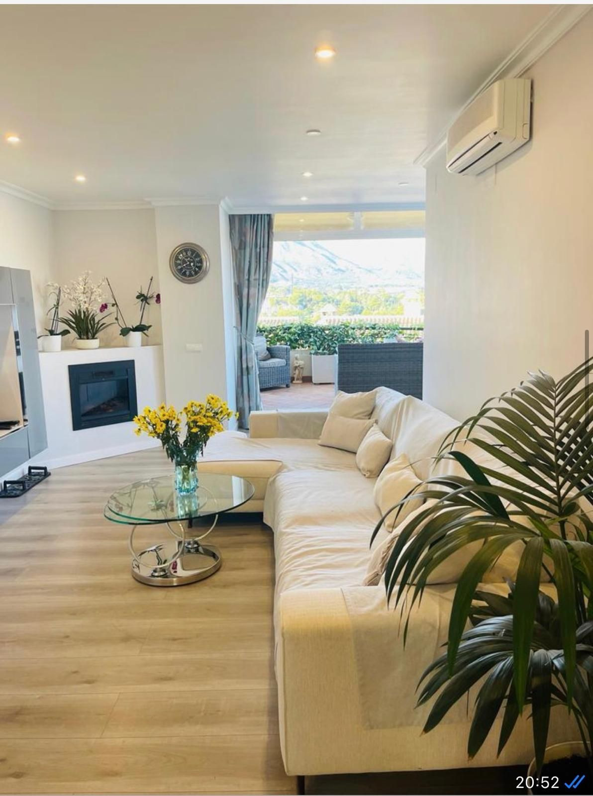 3 Bedroom Apartment in Marbella - Photo 3