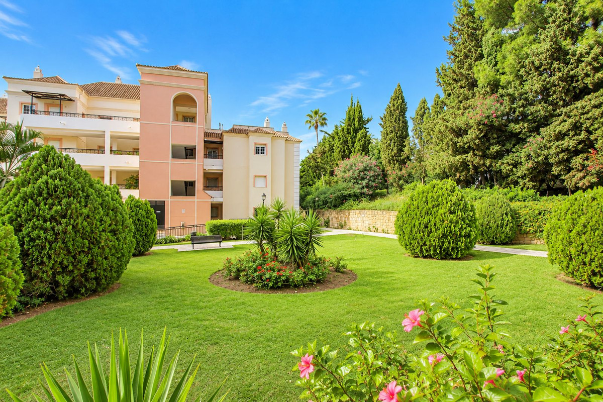 3 Bedroom Apartment in Marbella - Photo 6