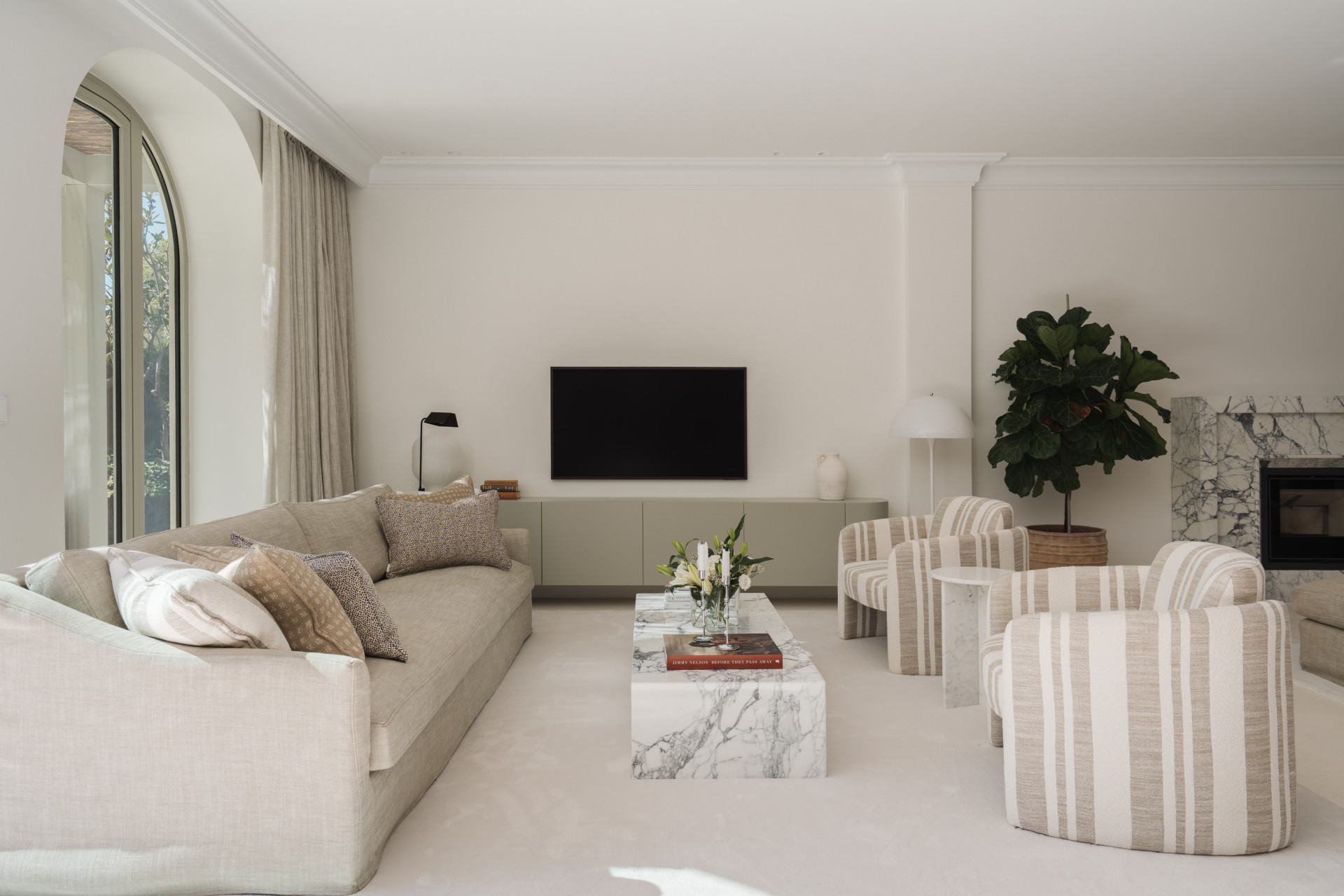 5 Bedroom Villa in Marbella - Photo 4
