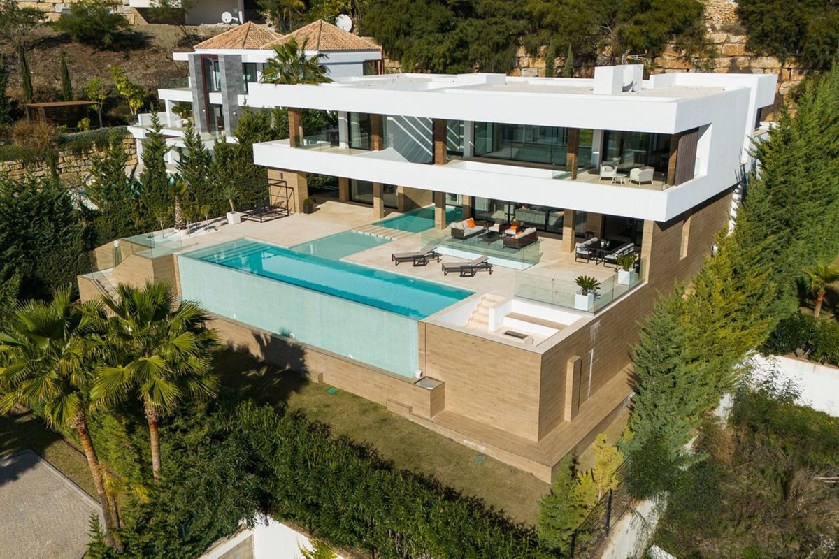 5 Bedroom Villa in Benahavís - Фото 2