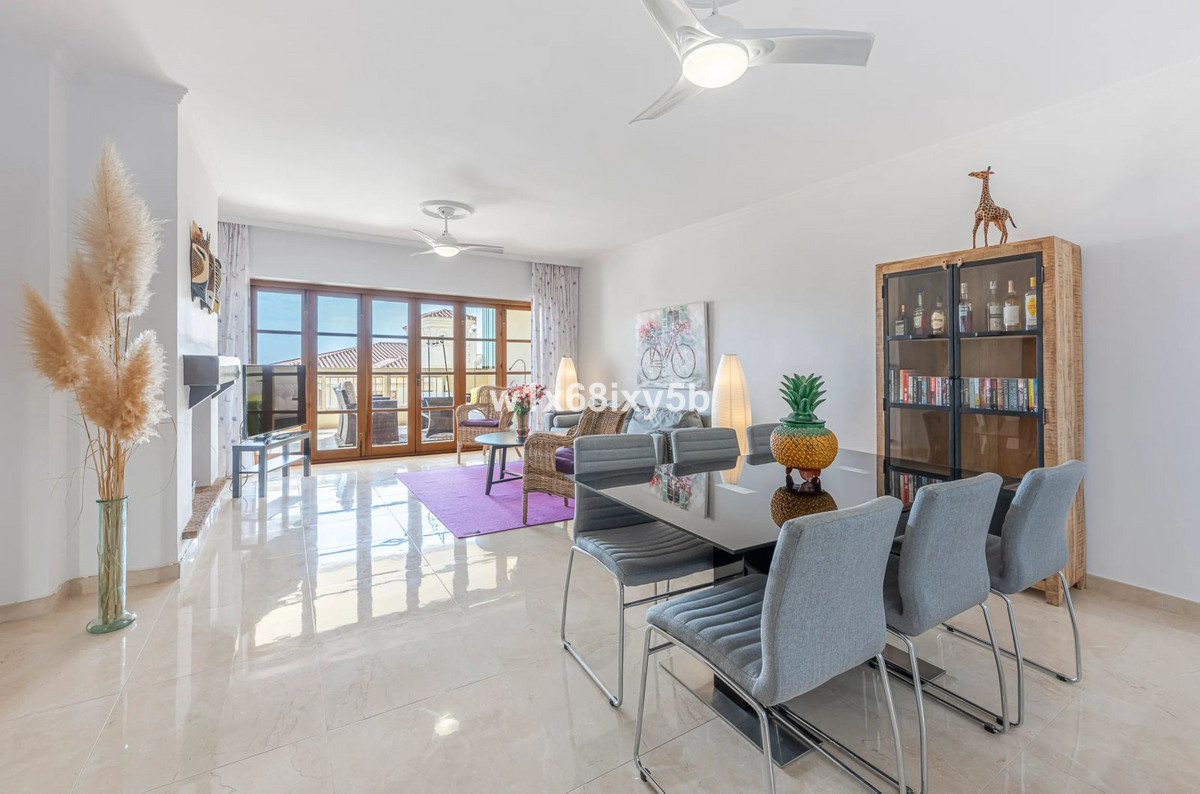 2 Bedroom Apartment in Manilva - Foto 2