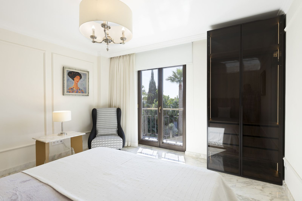 6 Bedroom Villa in Mijas - Photo 62