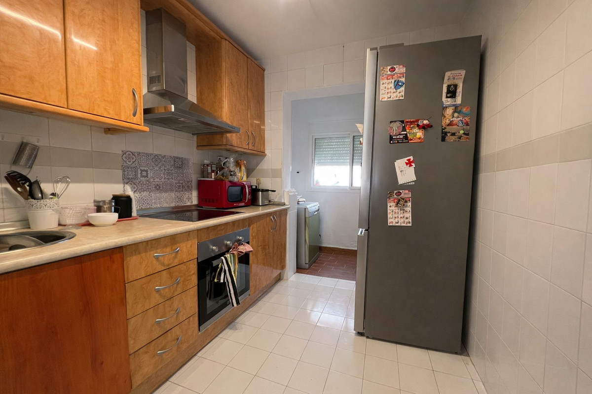3 Bedroom Townhouse in Benalmádena - Photo 7