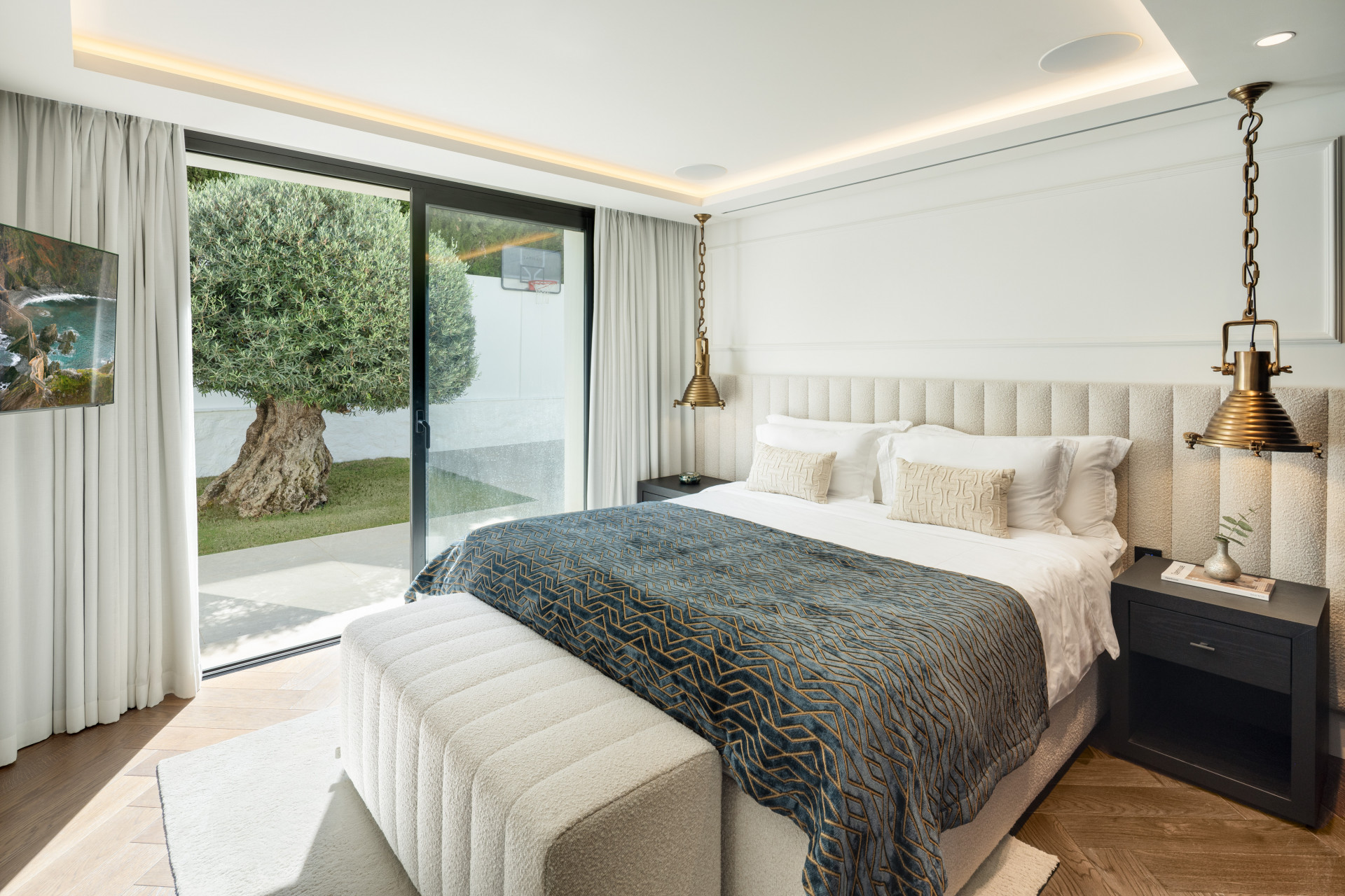 6 Bedroom Villa in Marbella - Photo 29
