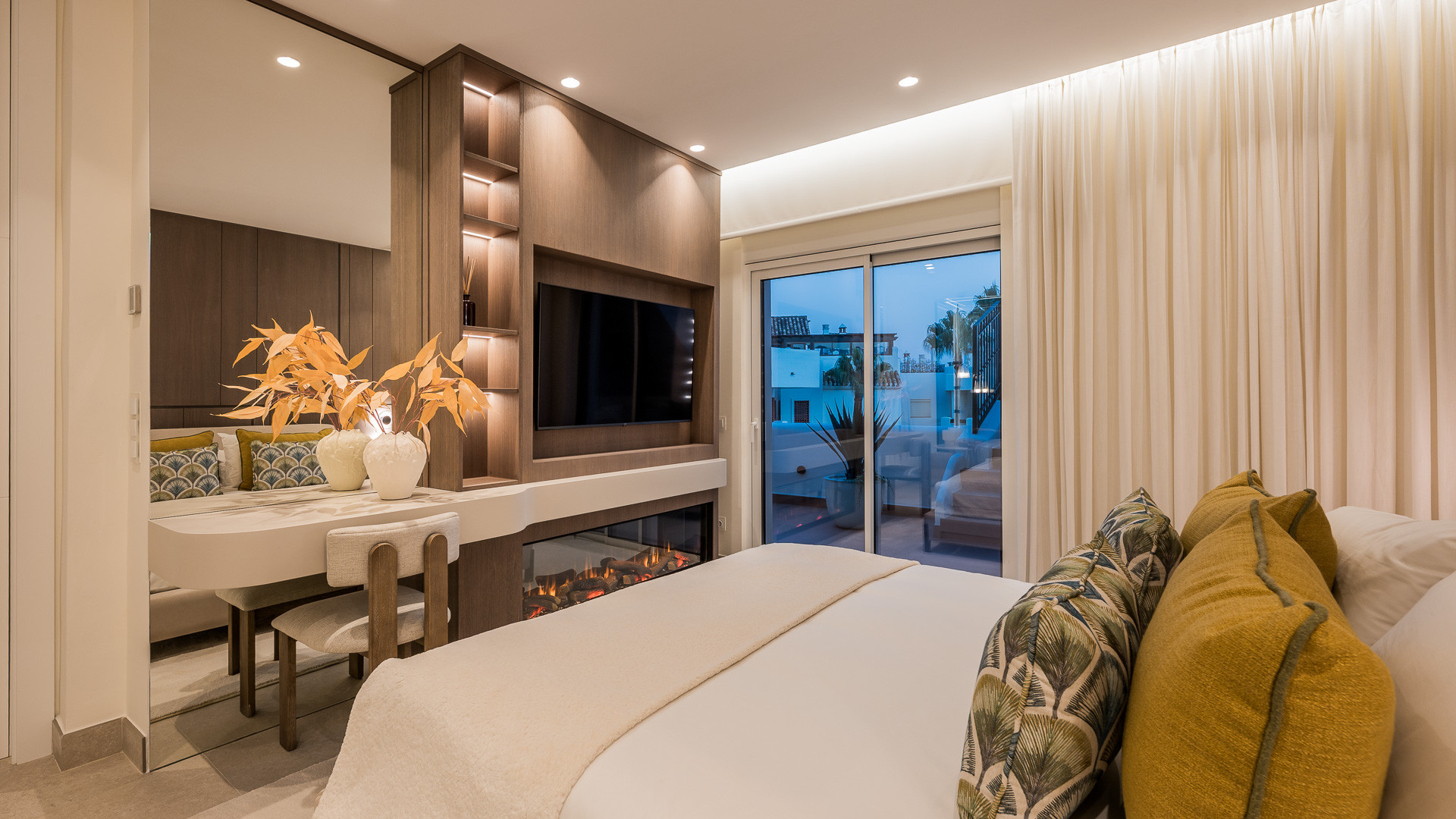 3 Bedroom Penthouse in Estepona - Photo 25