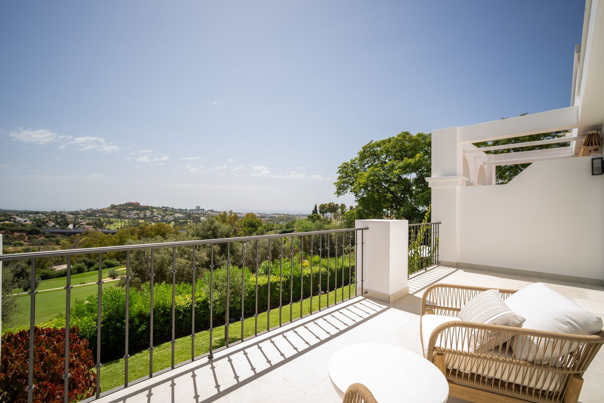 4 Bedroom Townhouse in Benahavís - Фото 16