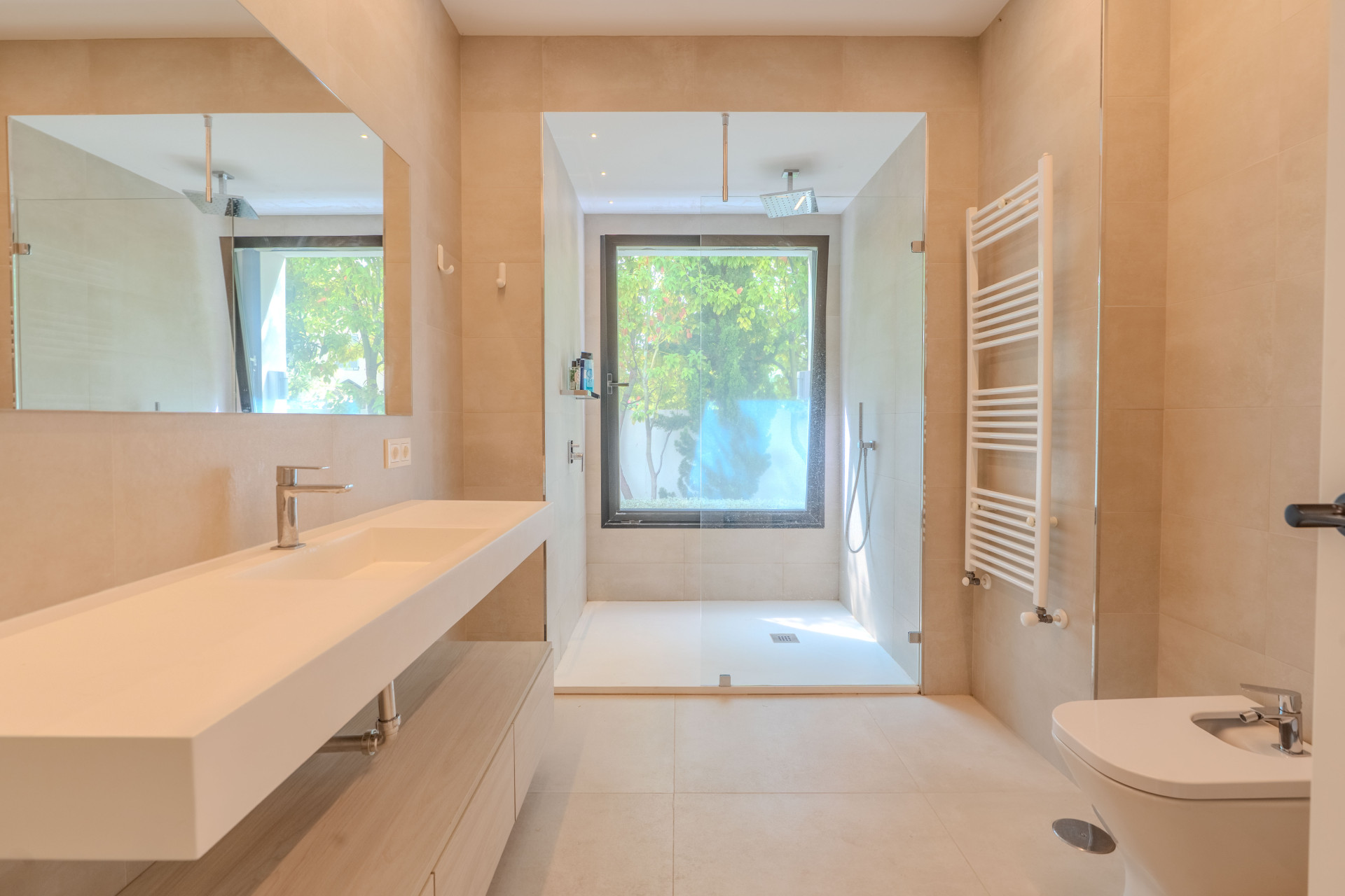 5 Bedroom Villa in Marbella - Photo 34