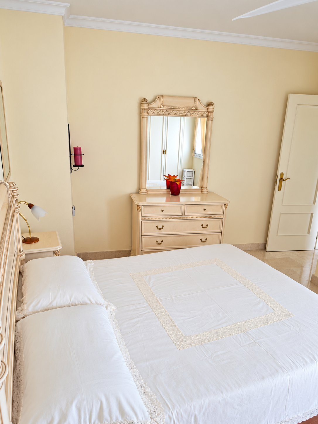 2 Bedroom Penthouse in Fuengirola - Photo 11