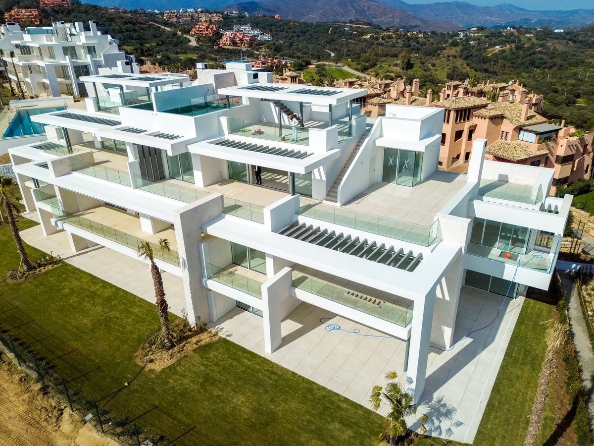 3 Bedroom Penthouse in Ojén