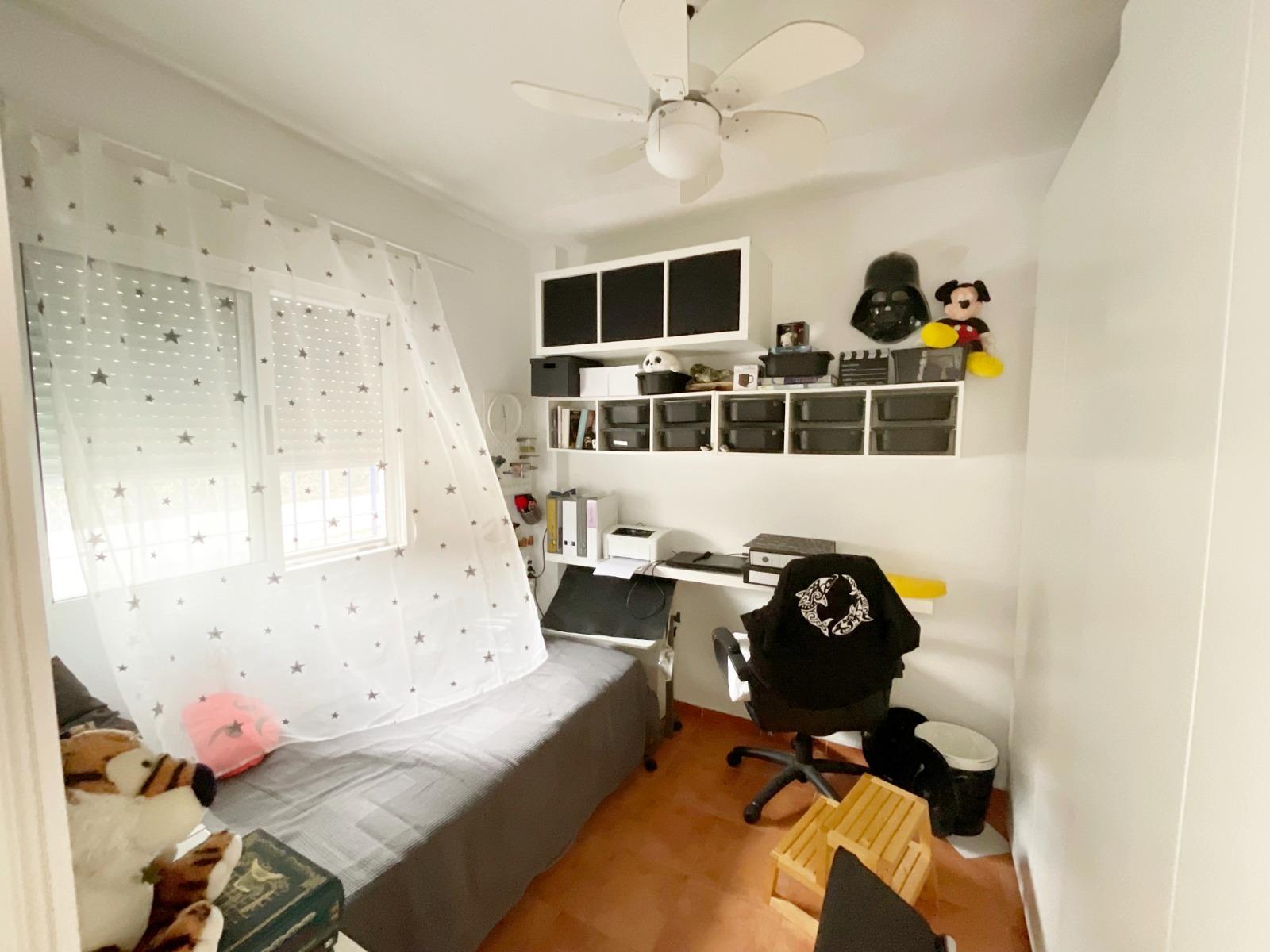 Chalet de 4 dormitorios en Murcia – Foto 17