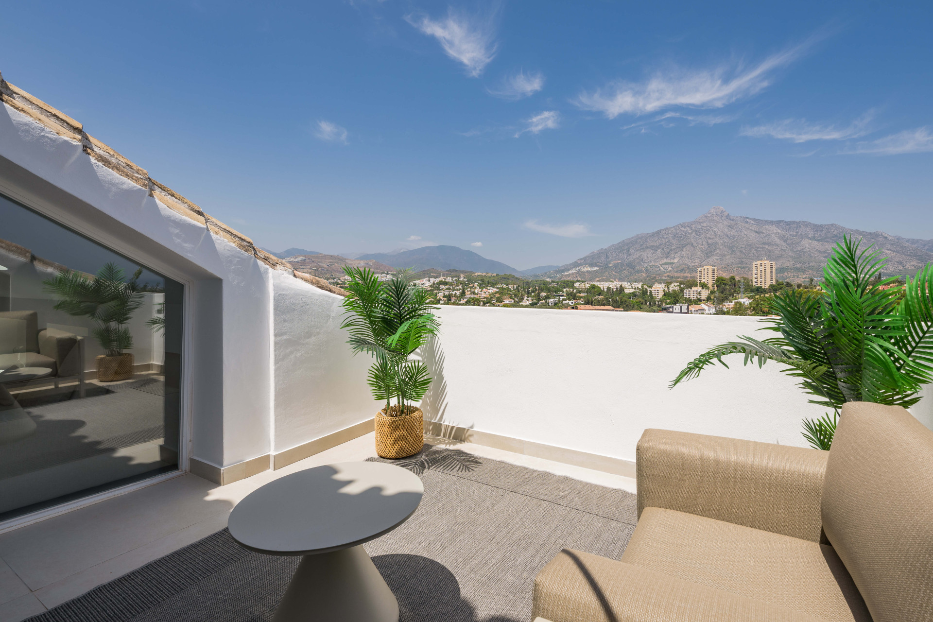Piso de 3 dormitorios con piscina en Málaga – Foto 25