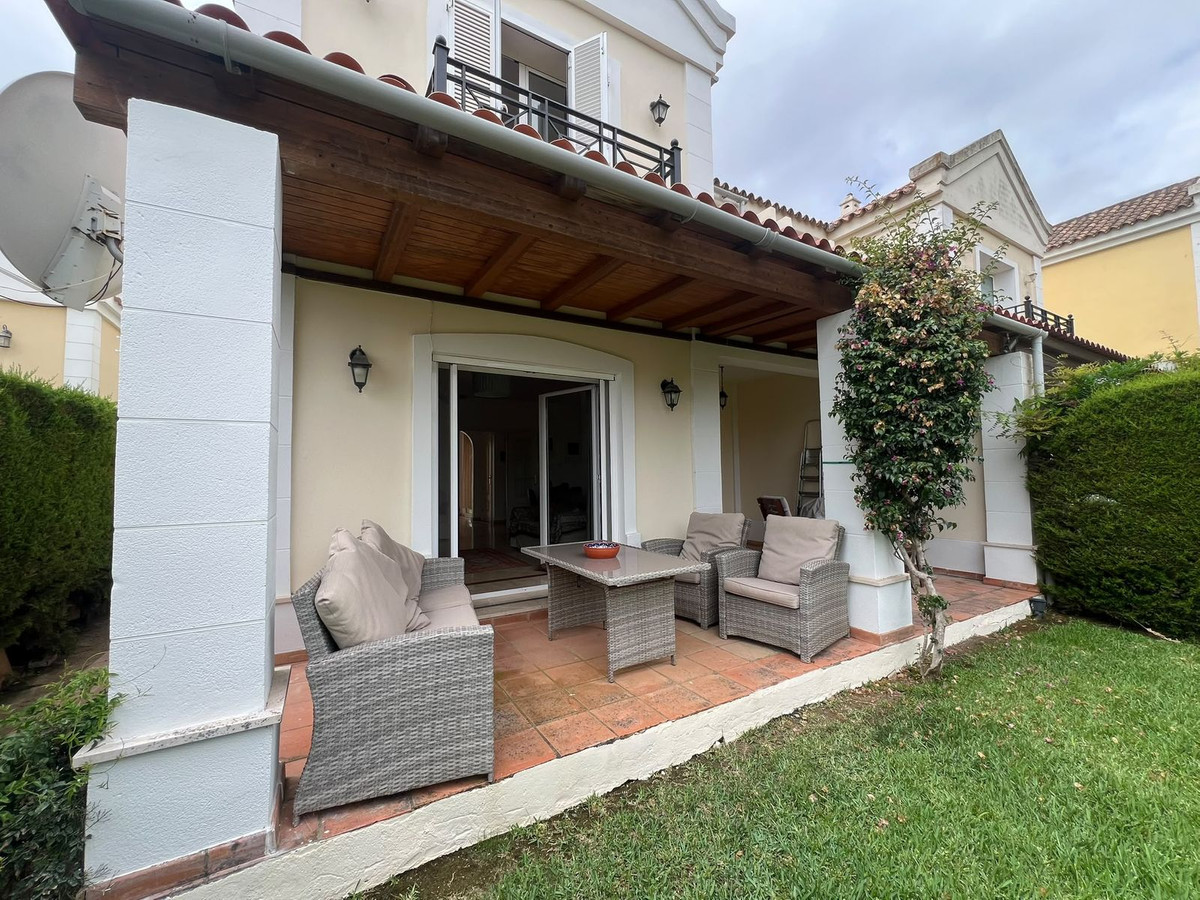 3 Bedroom Villa in La Alcaidesa - Photo 8